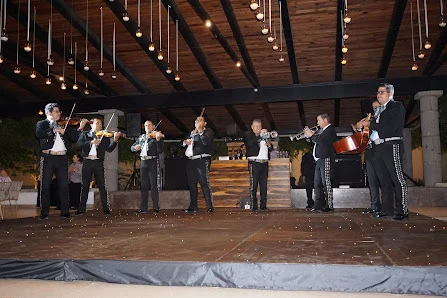 MARIACHI MI TIERRA